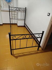 Struttura letto singolo e materasso