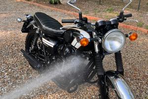 Kawasaki W800