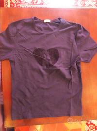 vari capi di abbigliamento da donna