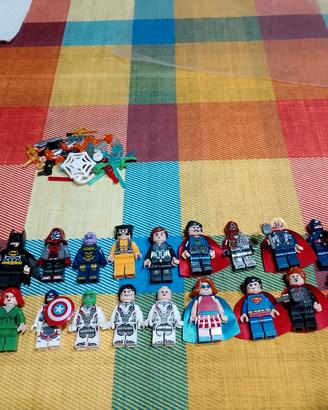 24 minifigure compatibili lego Avengers Marvel 