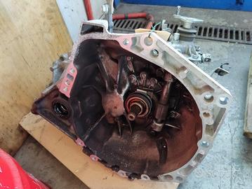 Cambio PEUGEOT 108 998cc benzina del 2016