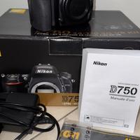 Nikon D750 (solo corpo)