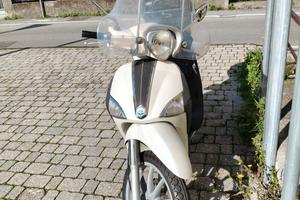 piaggio liberty 150 