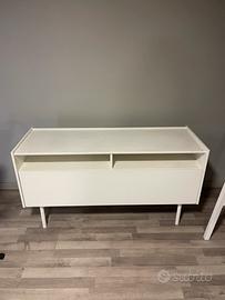 TV IKEA modello RAMSÄTRA mobile tv bianco