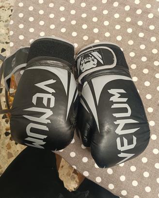 Guanti boxe venum 10 oz + guanti mma 4 oz