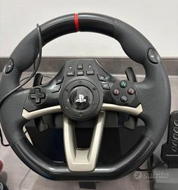 play 4 con volante ,2 joystick e tutti i giochi.
