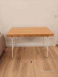 Scrivania IKEA LILLÅSEN in bambù – Come nuova