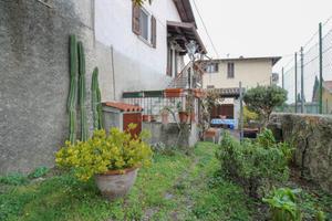 CASA SEMINDIPENDENTE A TOSCOLANO-MADERNO