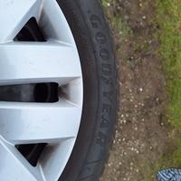 Gomme auto