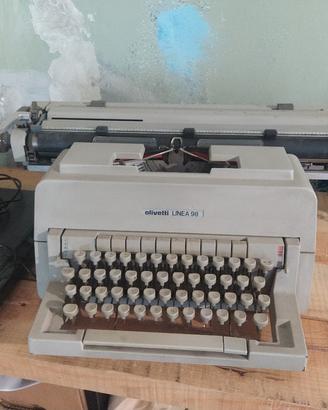 macchina da scrivere Olivetti linea 98