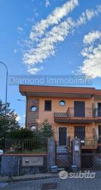 Villetta a schiera 280mq a Linguaglossa
