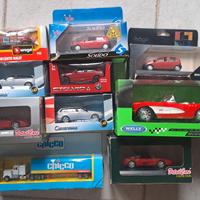 Lotto 10 modellini auto con scatola 