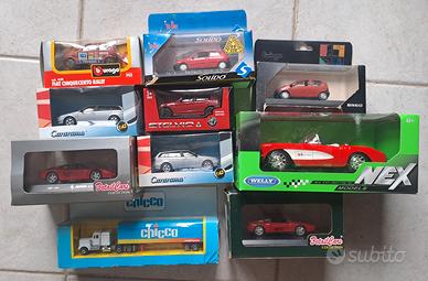 Lotto 10 modellini auto con scatola 
