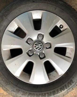 Gomme invernali con cerchi 195-65 R15