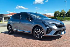 Renault Clio 1.6 E-Tech full hybrid Techno 145cv