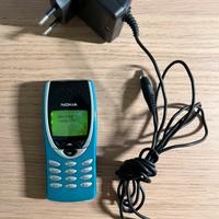 Nokia 8210 azzurro vintage
