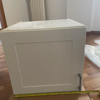 Mobile a cubo bianco