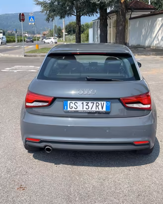 Audi A1 1.0 TFSI benzina