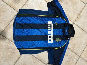 Maglia Inter da collezione con firme squadra