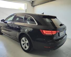 Audi A4 Avant 2.0 TDI 122 CV Sport automatica
