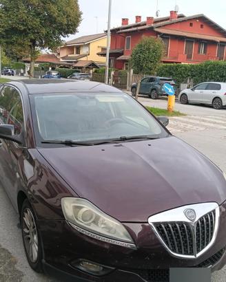 Auto in buono stato 