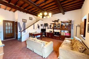 Porzione di colonica a Montale