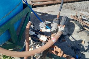 Cisterna con pompa 10 q.li