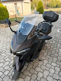 TMax 560 tech max anno 2025