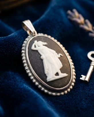 Wedgwood ciondolo argento neoclassico diaspro nero