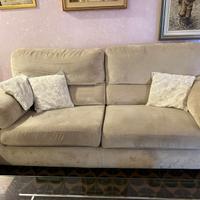 2 divani poltrone e sofà