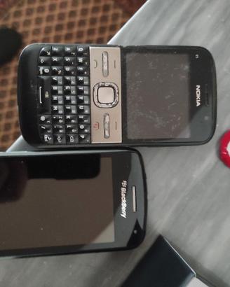nokia e5  più BlackBerry curve