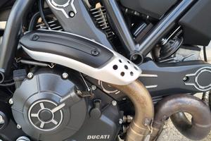 Ducati Scambler Icon Red