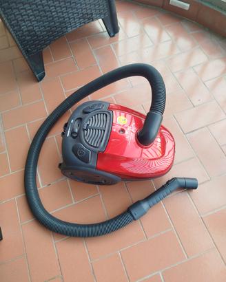 aspirapolvere LG con prolunga
