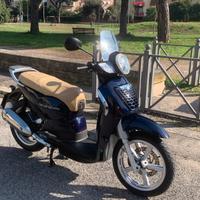 Aprilia Scarabeo 125 -