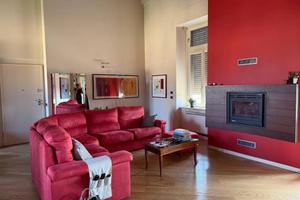 Appartamento di 160 m² con 4 locali e box auto a C