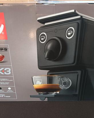 Illy macchina caffé x3 - NUOVA
