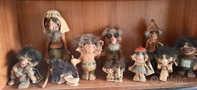 Trolls originali con certificato, in blocco