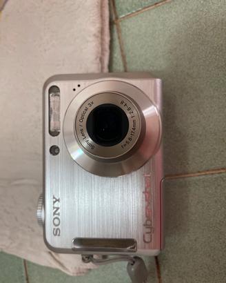 Fotocamera digitale Sony Ciber-shot DSC-S700