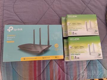 Lotto TP-LINk 1 Router e 4 Dongle usb wifi nuovi