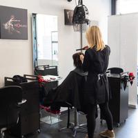 Poltrona parrucchiere e cabina estetica