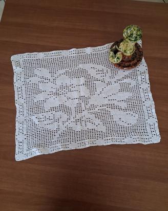 centrotavola crochet d'epoca con fiore