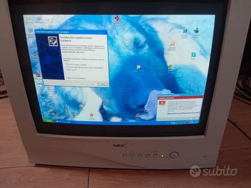 monitor nec  15 pollici tubo catodico funzionante