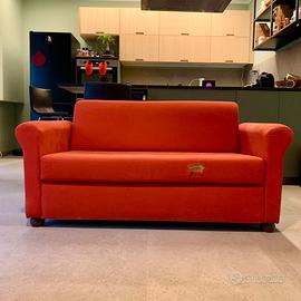 Divano IKEA 2 posti rosso 150 cm