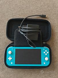 Nintendo Switch Lite turchese + Custodia e Caricab
