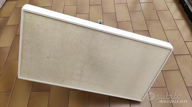 Flat satellite antenna dual polarization