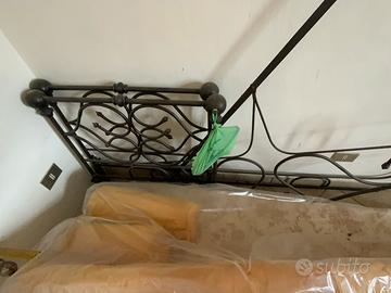 Sufa in buone condizioni