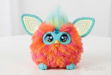 Furby Hasbro 2023 - colore corallo arancio azzurro