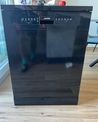 Lavastoviglie SMEG NERA