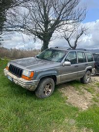 Jeep Ran Cherokee