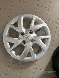 4 cerchi auto 175/65 R14 completi di coppa hyndai